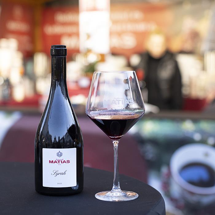 syrah_poharral.jpg